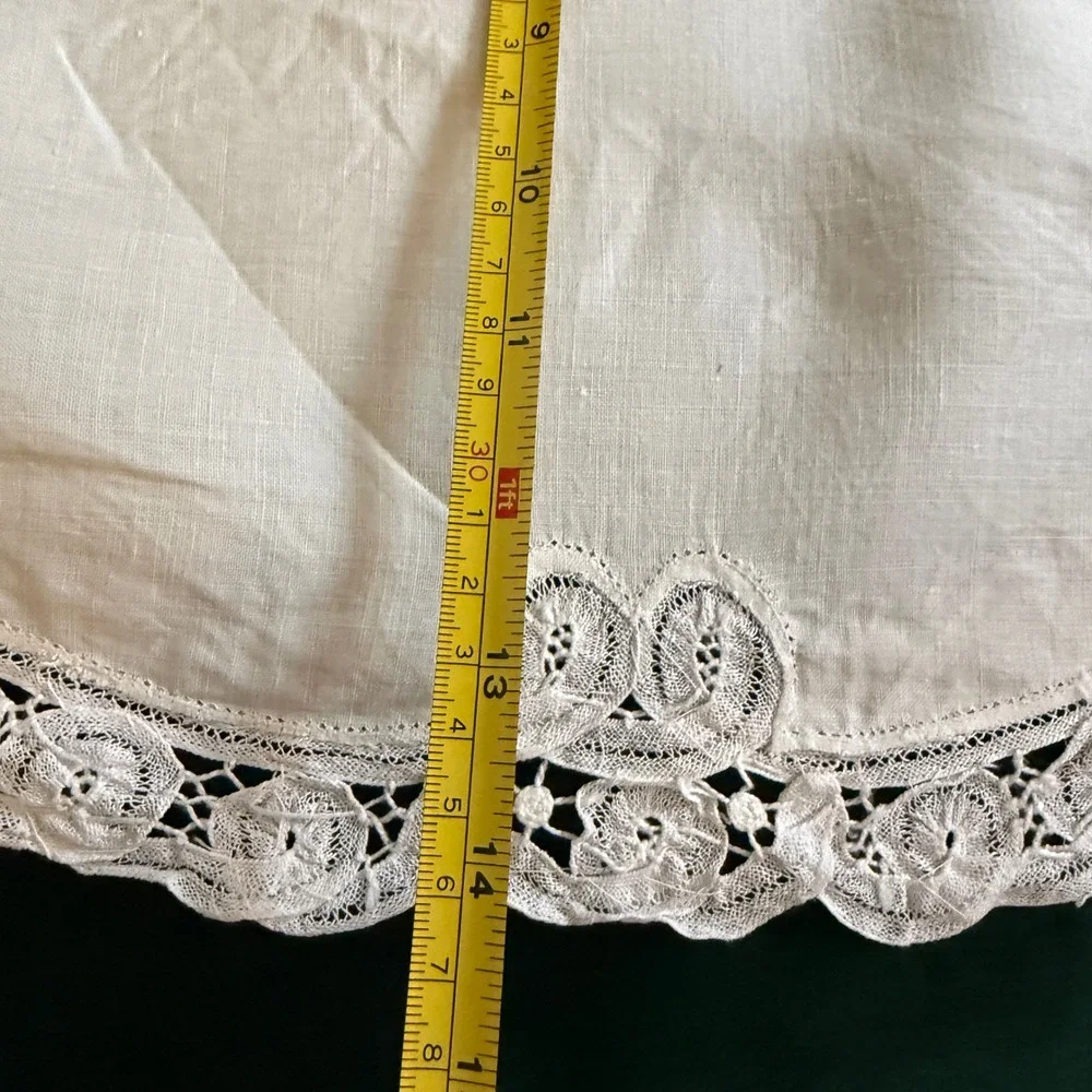 Vintage White‎ Linen Lace Doily Set Oval Round Table Linens 2pc